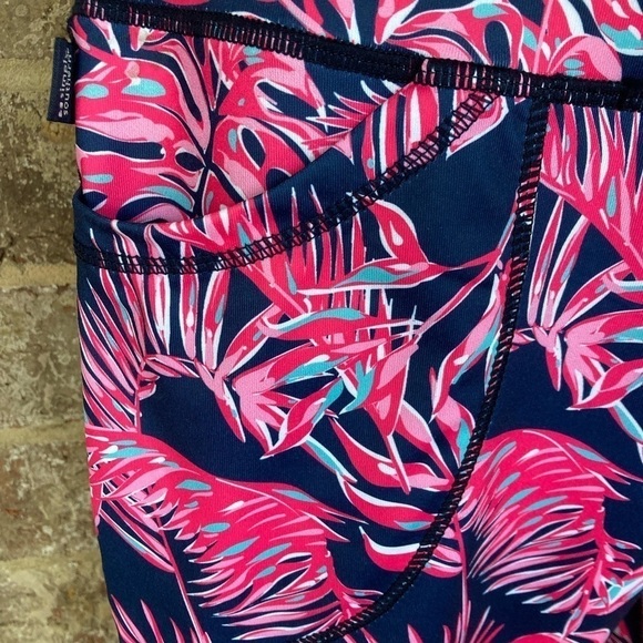 Simply Southern Yoga Legging Paradise Navy Palm Size Small NWT New With Tags - Picture 4 of 11